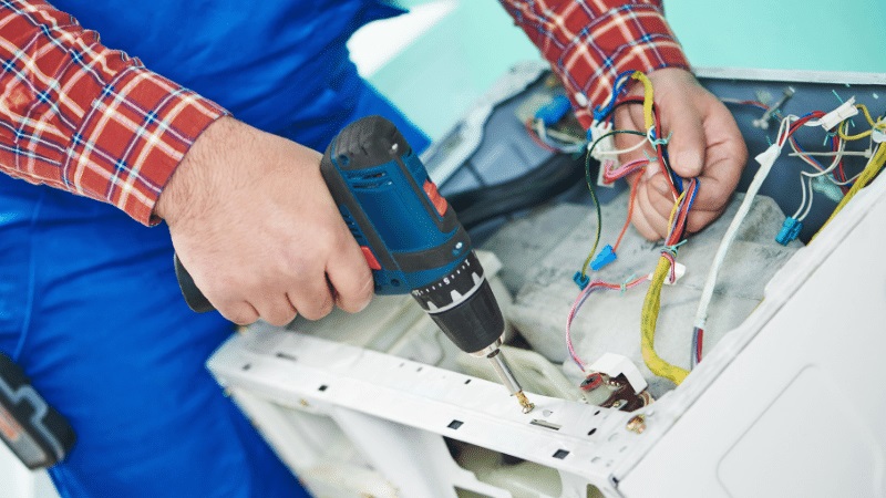 Zeytinburnu Fondital Fondital çamaşır makinesi kart tamiri – Su almama arızası orijinal parça ile giderildi. - Teknik servis örneği